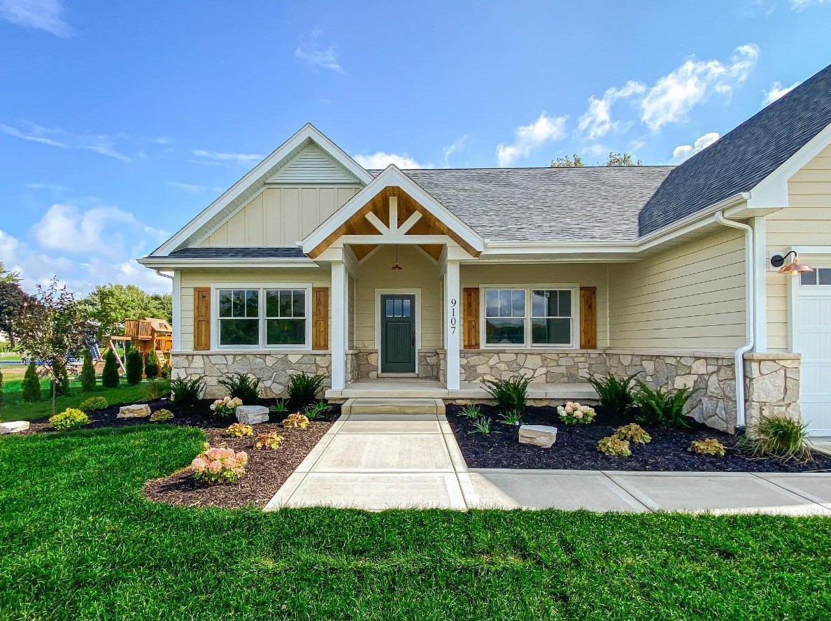 9107 Willow Ln, Dyer, IN 46373