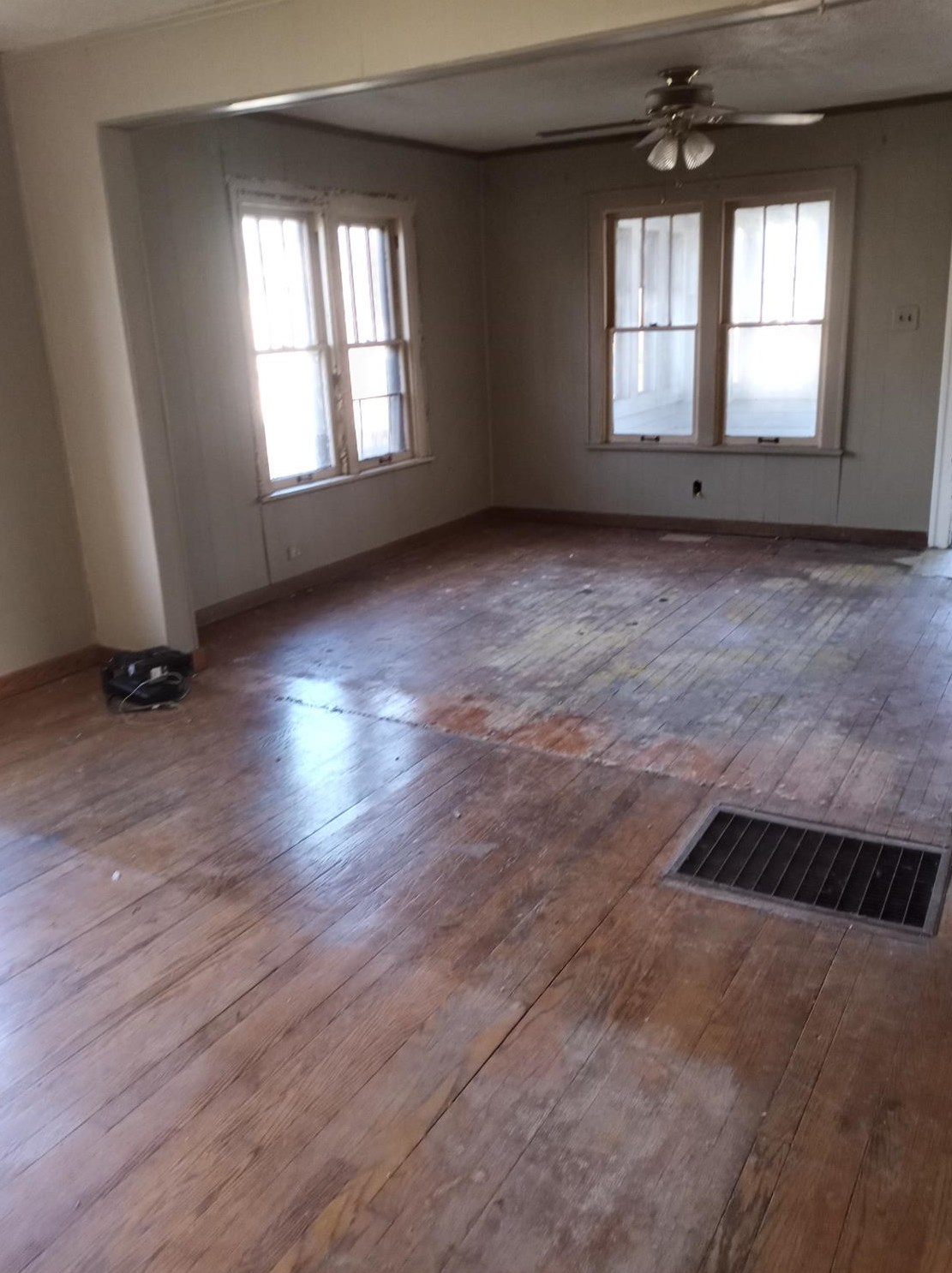 2454 Spencer St, Gary, IN 46405