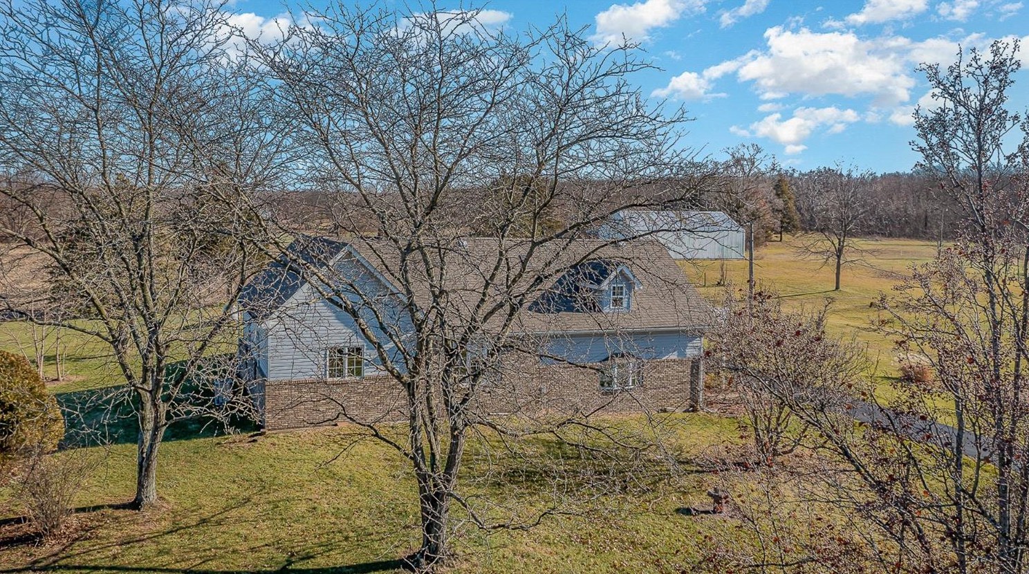 11867 N 500 E, San Pierre, IN 46374