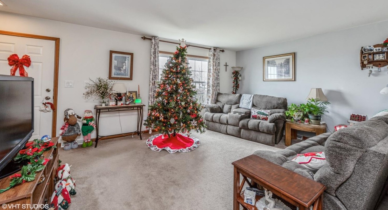 703 Condon Rd, Wanatah, IN 46390-9713