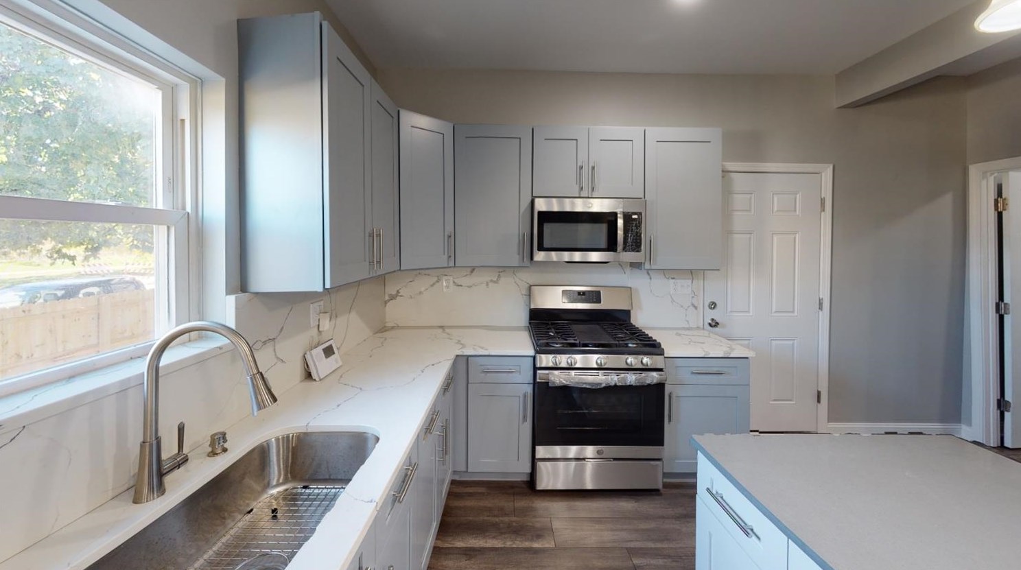 252 Douglas St, Hammond, IN 46320