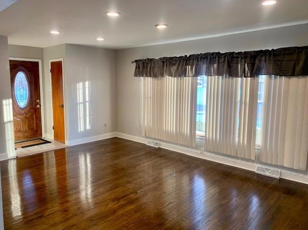 634 E 52nd Ave, Gary, IN 46410