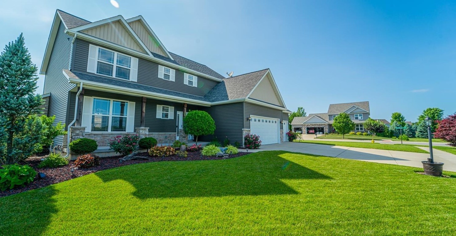 3250 Badger Ct, Valpo, IN 46383