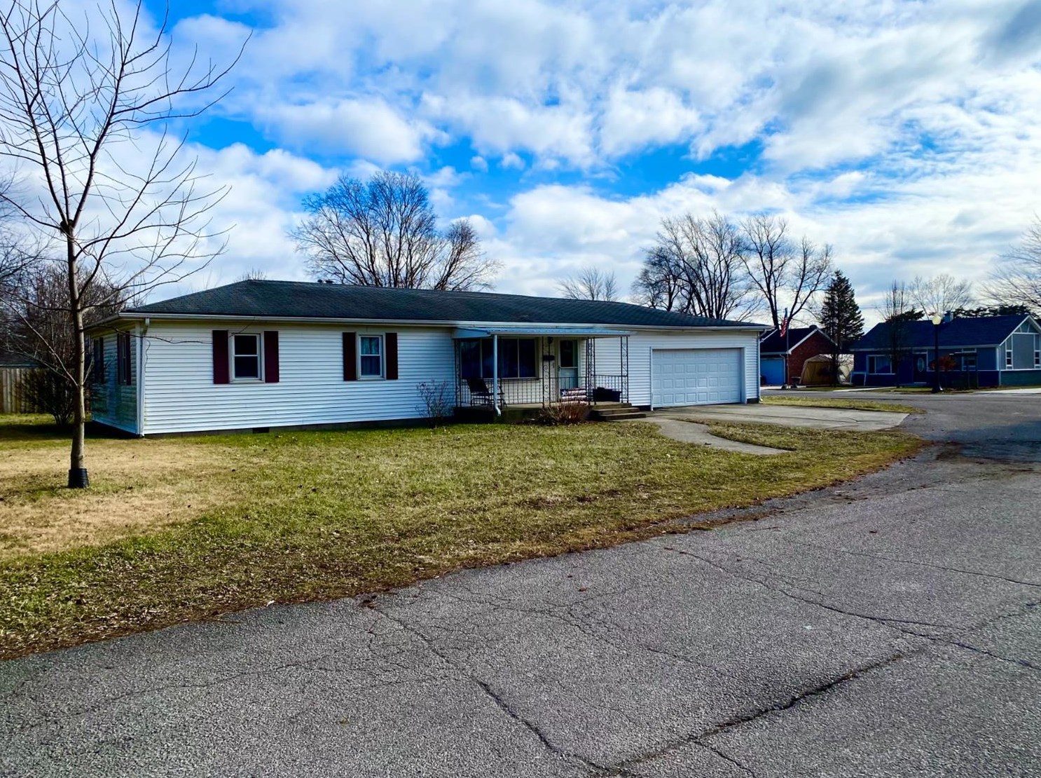 629 Dean Pl, Rensselaer, IN 47978-3010