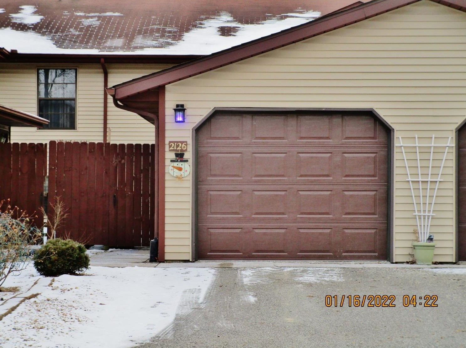 2126 Yorktowne Dr, Valpo, IN 46383
