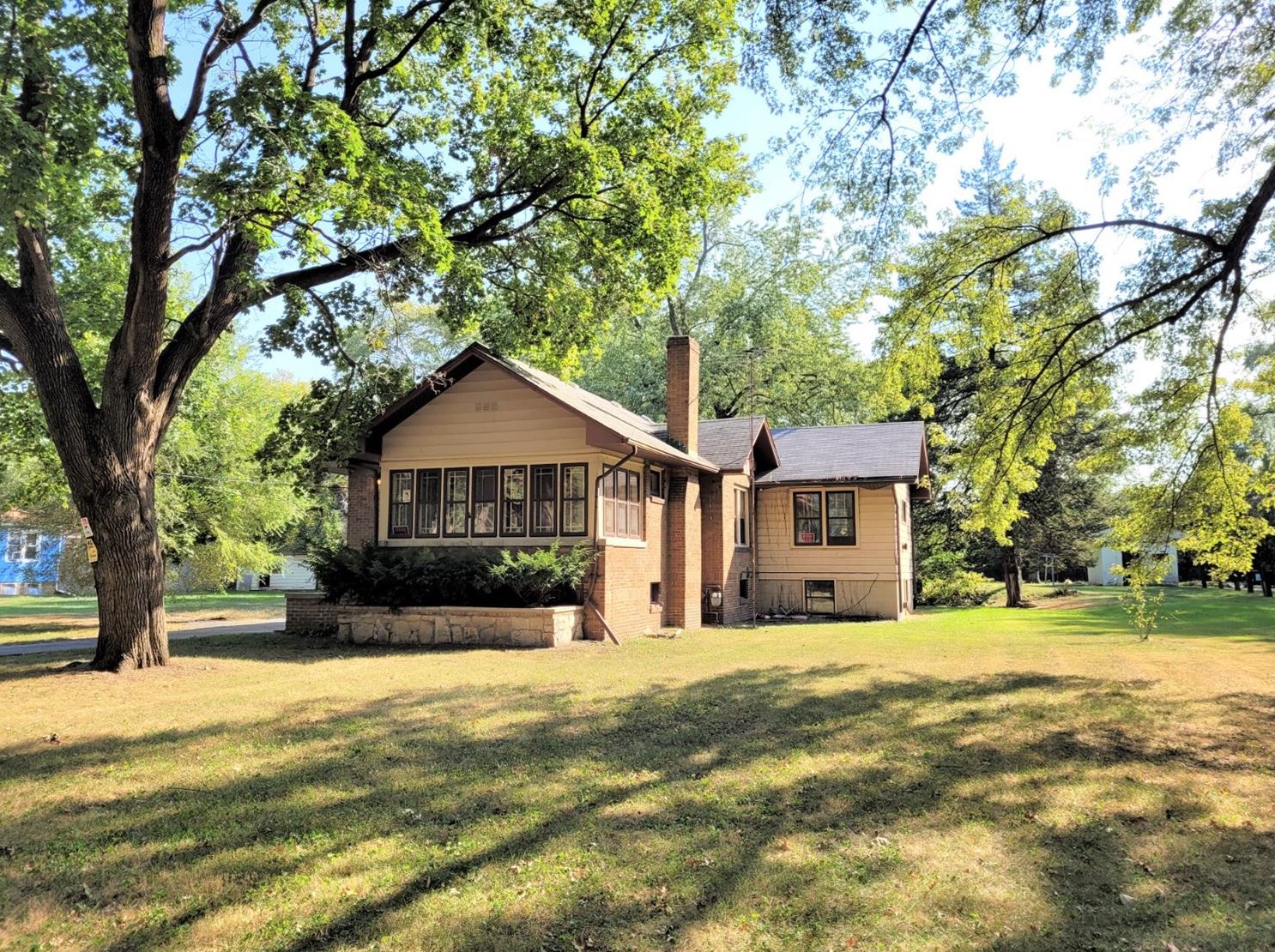 1817 Elm St, Griffith, IN 46319-2862
