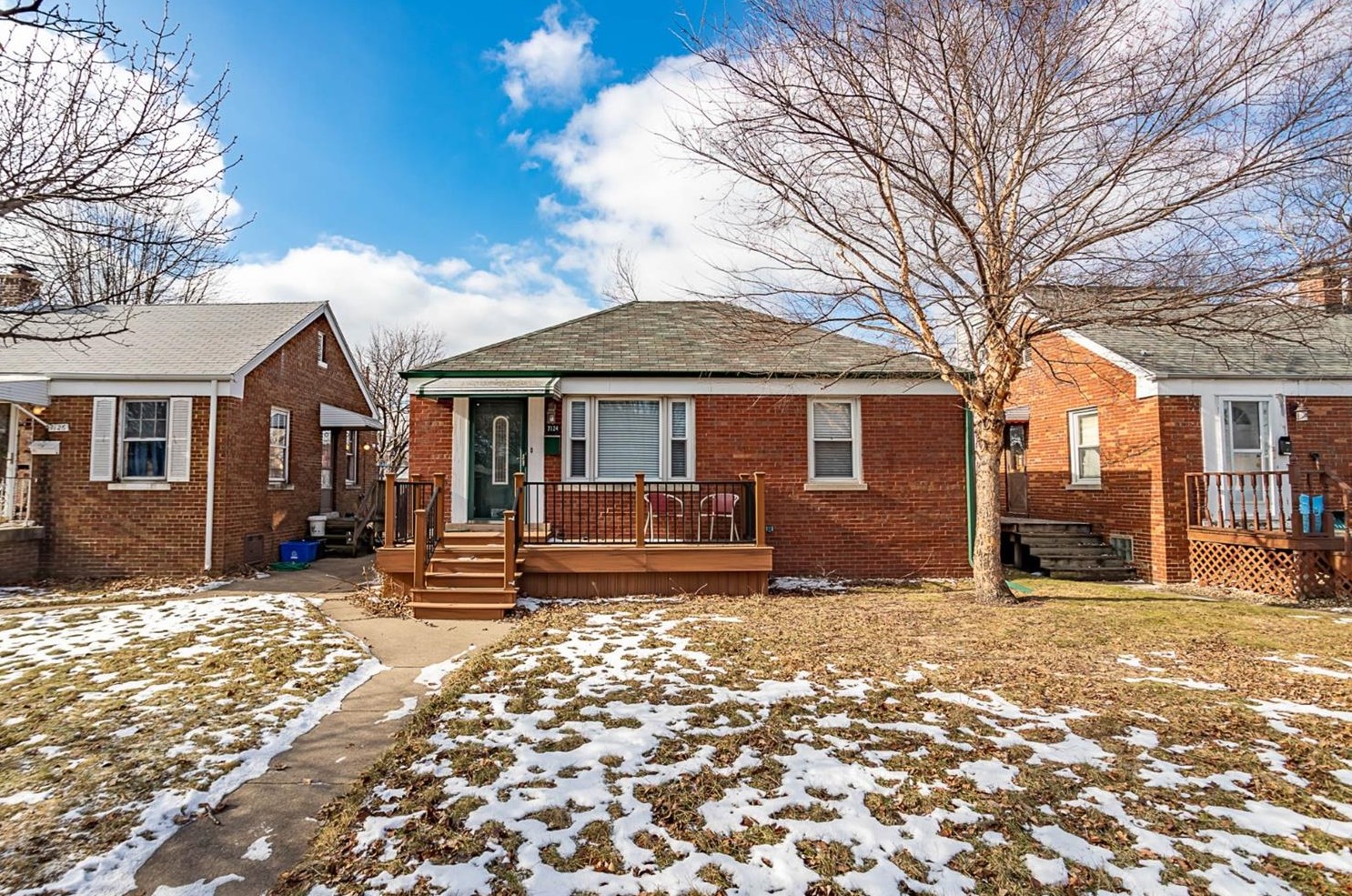 7124 Maplewood Ave, Hammond, IN 46324