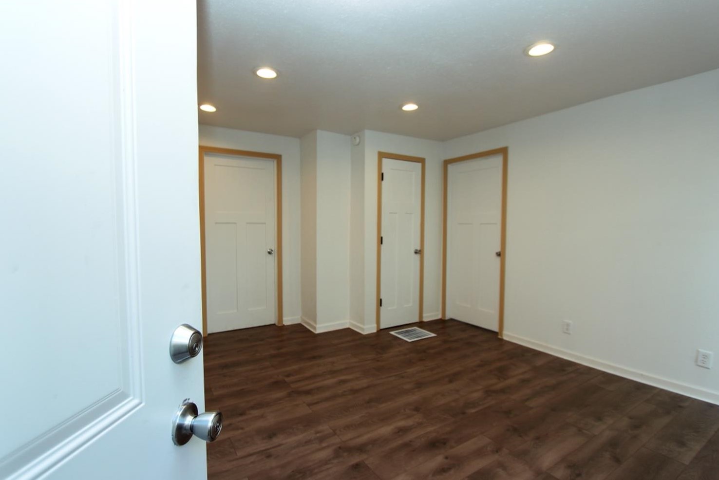 126 Phillips Ave, Michigan City, IN 46360