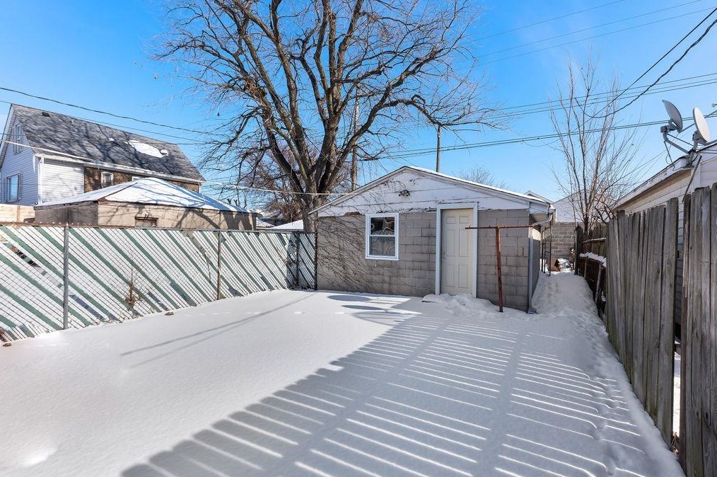 4017 Euclid Ave, East Chicago, IN 46312