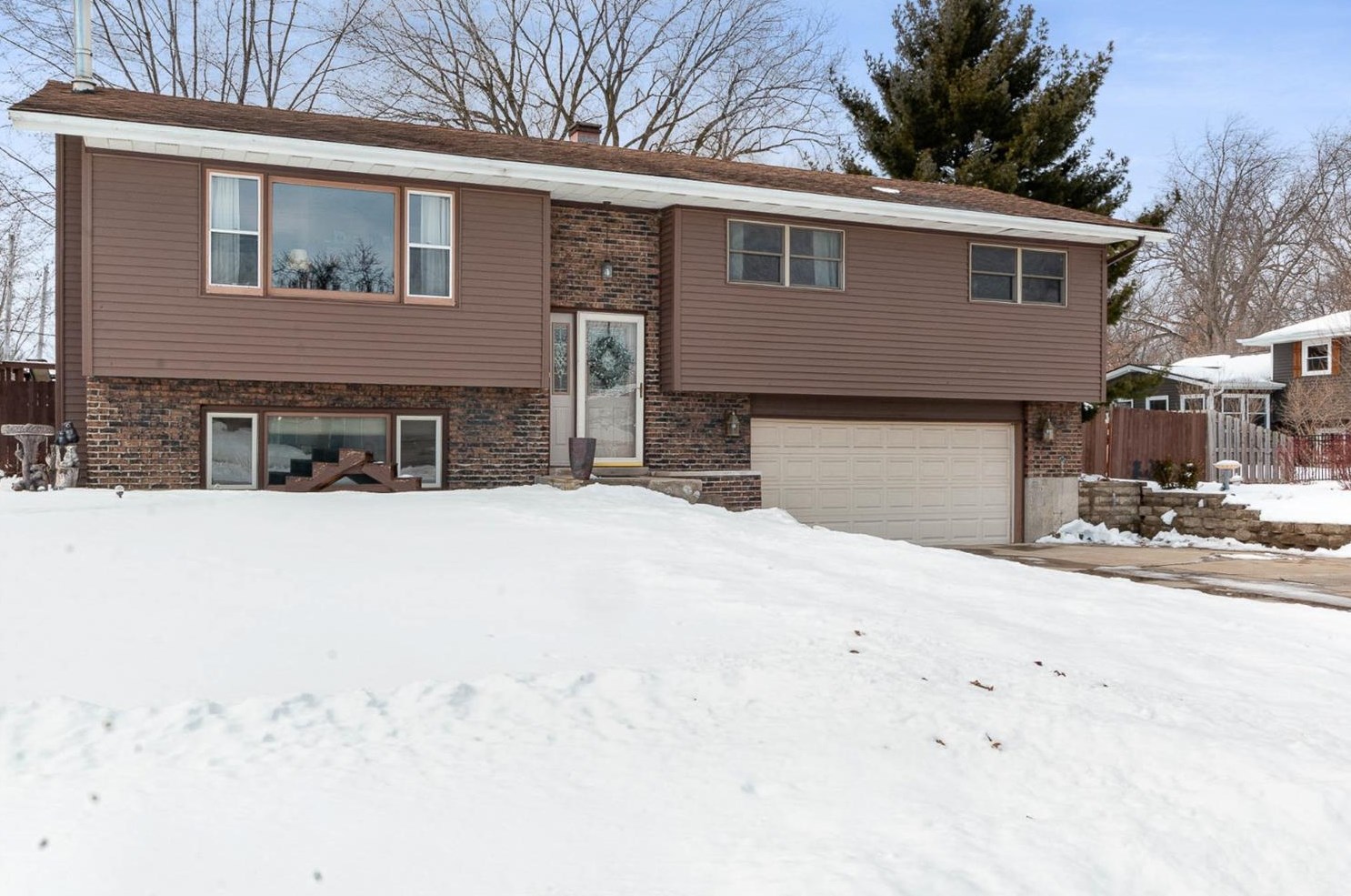 9524 Olcott Ave, Dyer, IN 46373