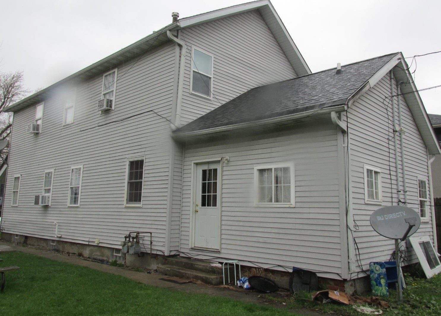 1108 Maple Ave, La Porte, IN 46350-3246