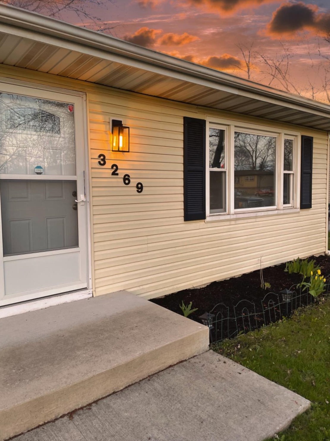 3269 Willowdale Rd, Portage, IN 46368-4752