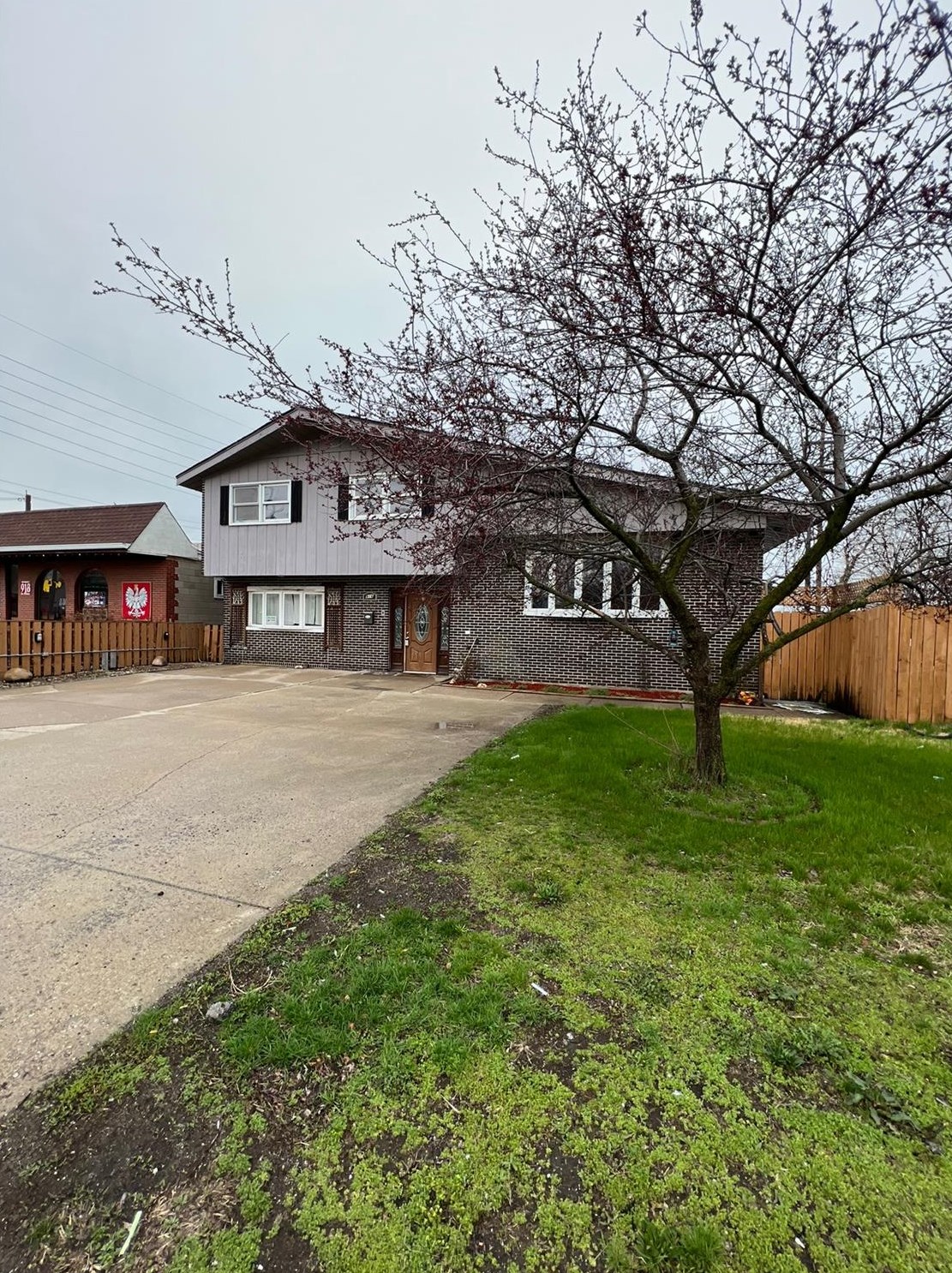 916 Carroll St, East Chicago, IN 46312