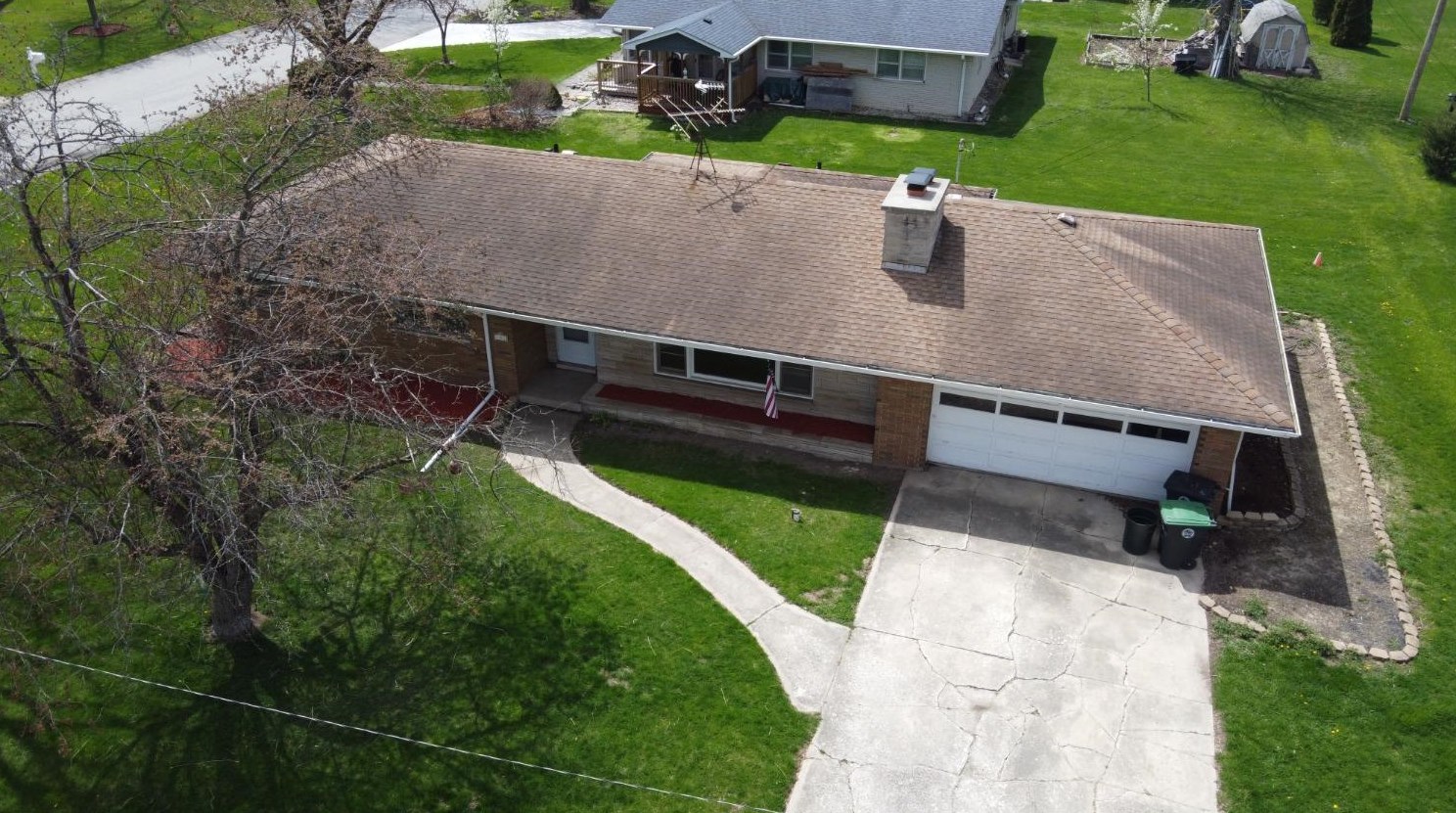 2 Sycamore Ln, Hobart, IN 46342