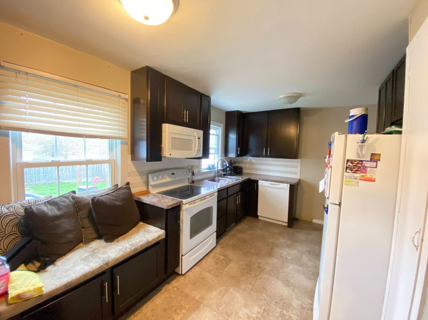 205 W Bates St, Hebron, IN 46341