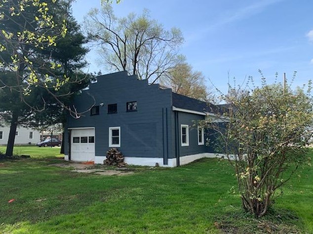 306 E Hamilton St, Wellsboro, IN 46382