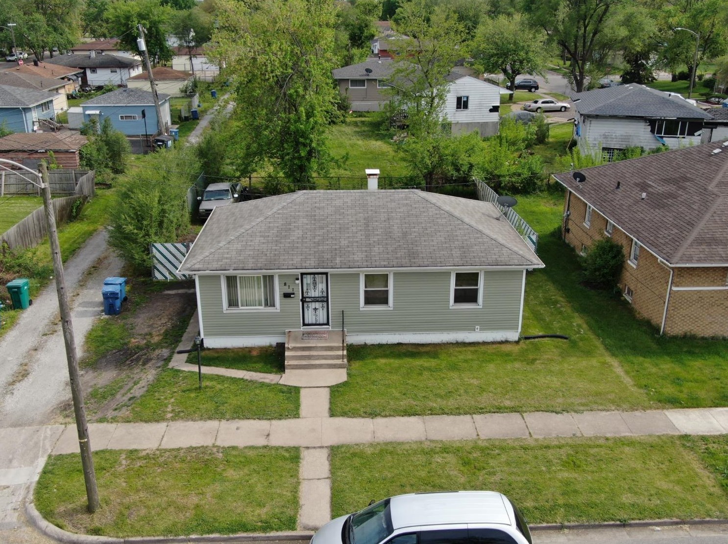 811 E 15th Ave, Gary, IN 46407
