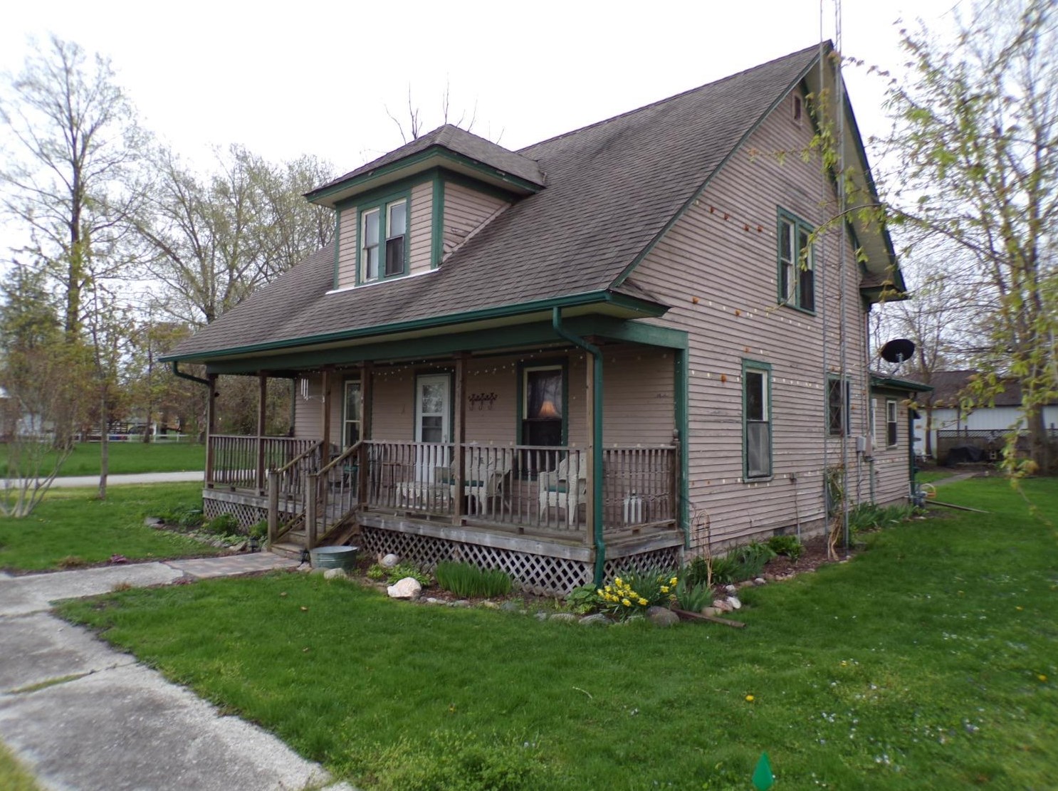 518 Dominic St, La Crosse, IN 46348-9544