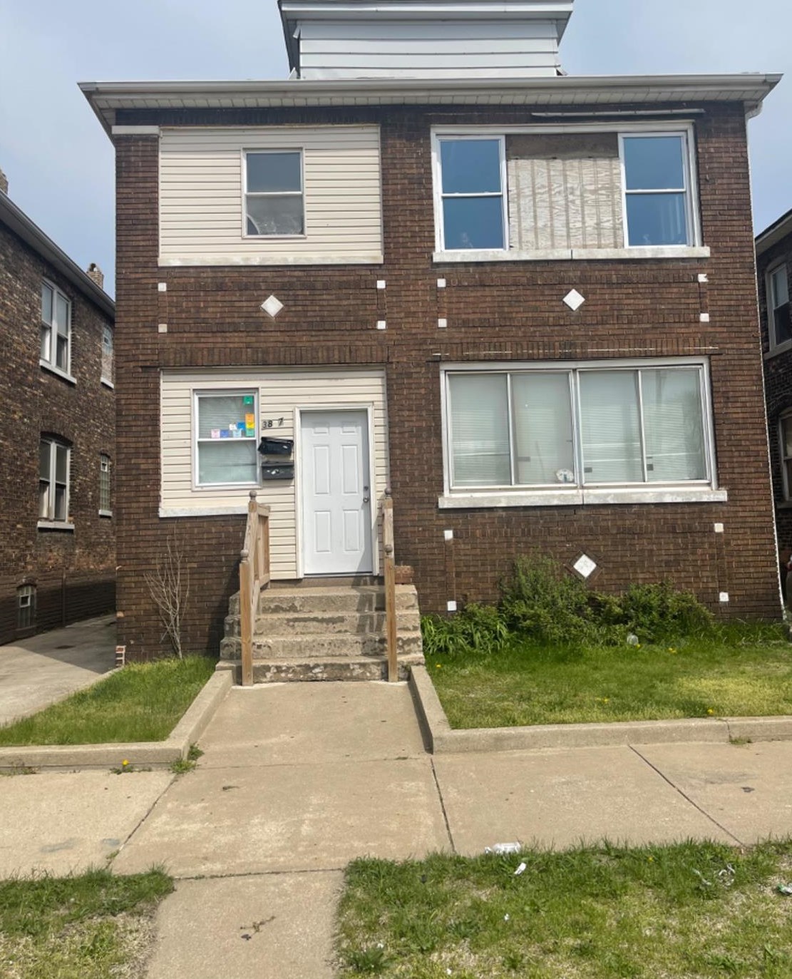 3827 Alder St, East Chicago, IN 46312-2363