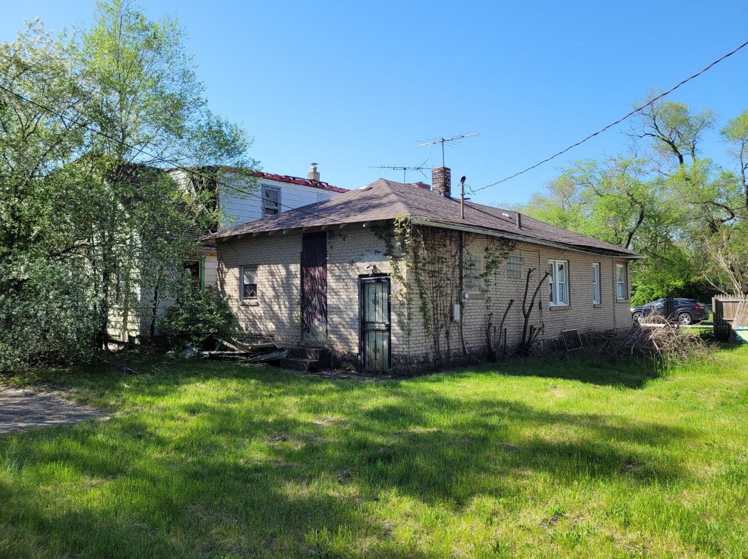 2435 Diamond Ave, Gary, IN 46407