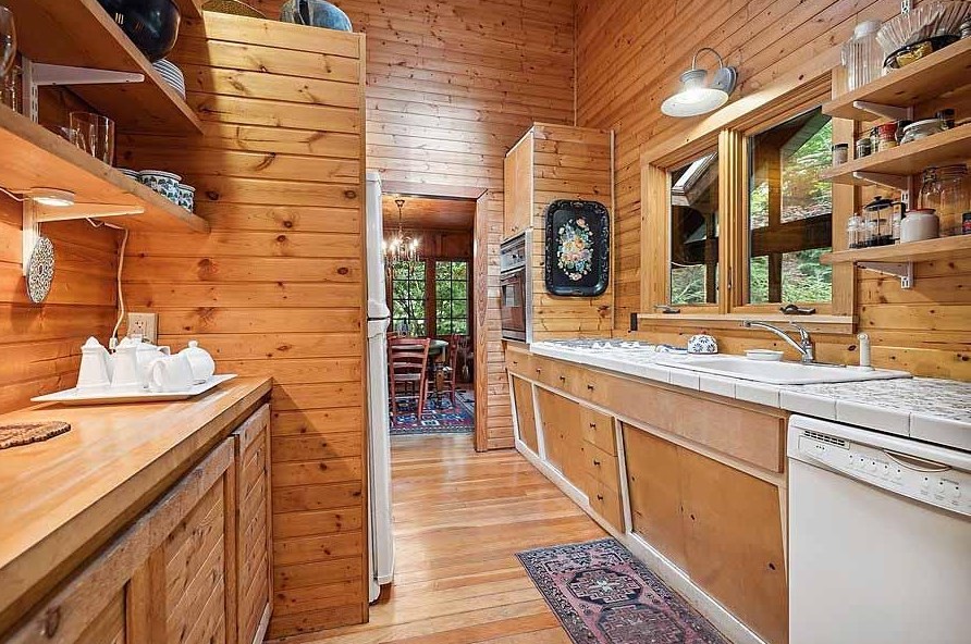 3822 Hiawatha Dr, Michigan City IN  46360-1118 exterior