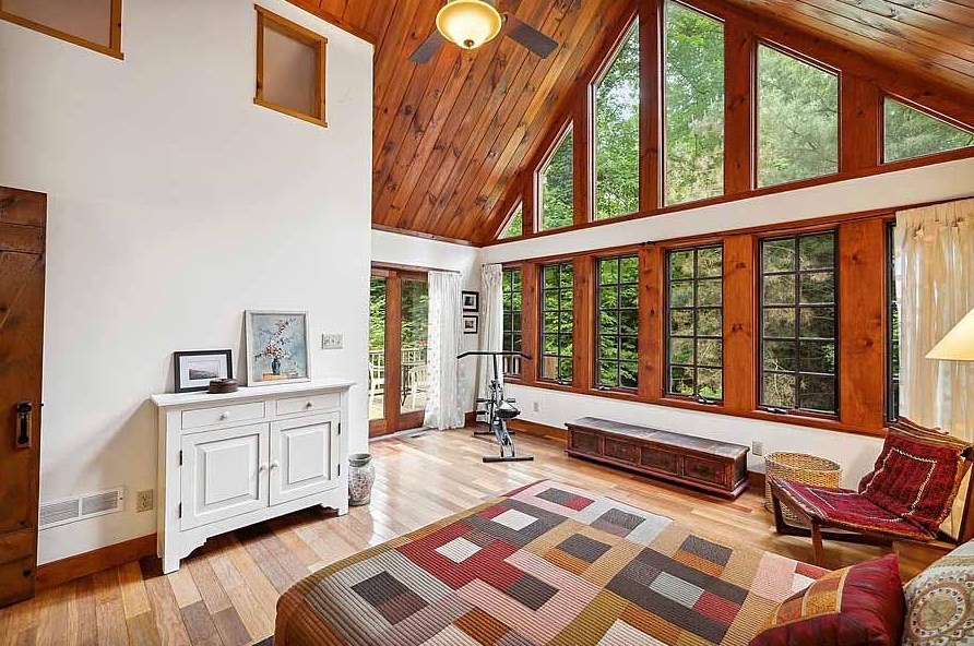 3822 Hiawatha Dr, Michigan City IN  46360-1118 exterior