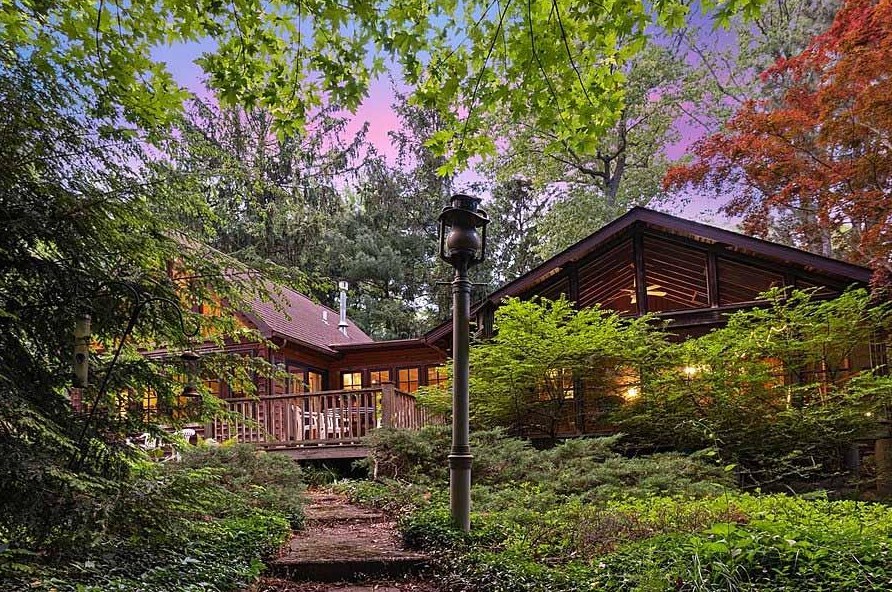 3822 Hiawatha Dr, Michigan City IN  46360-1118 exterior