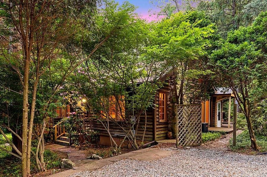 3822 Hiawatha Dr, Michigan City IN  46360-1118 exterior