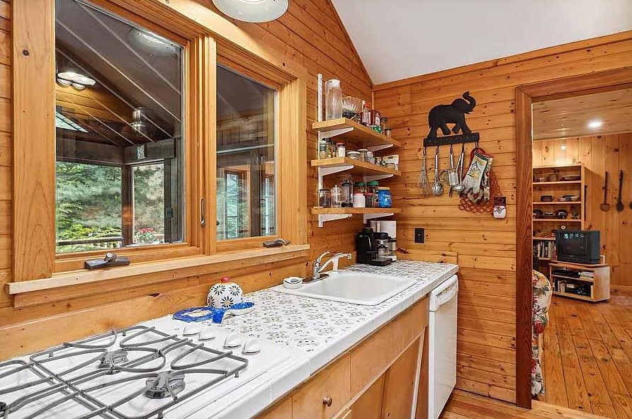 3822 Hiawatha Dr, Michigan City IN  46360-1118 exterior