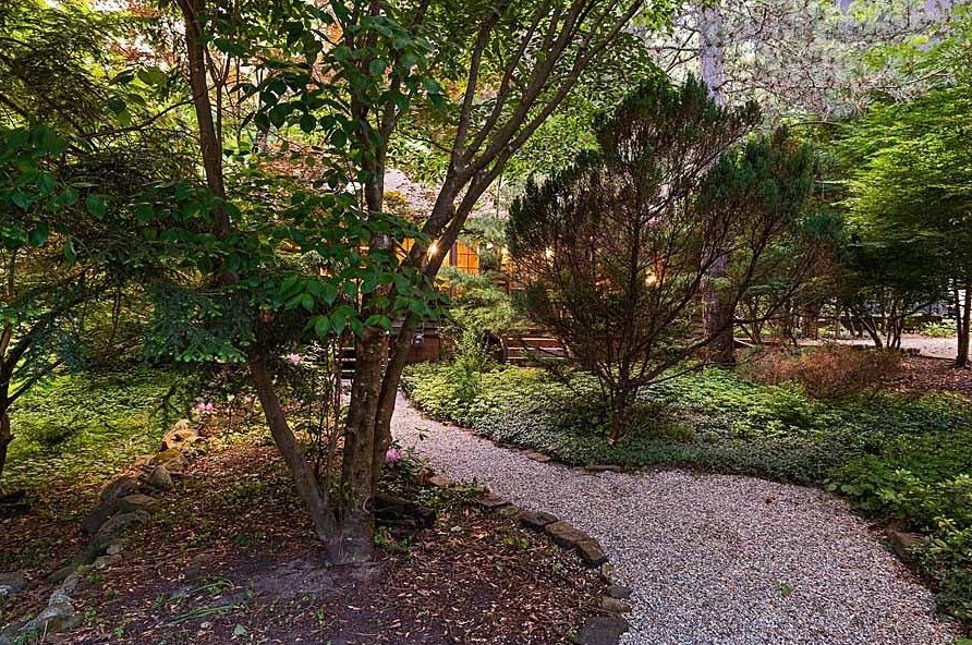 3822 Hiawatha Dr, Michigan City IN  46360-1118 exterior