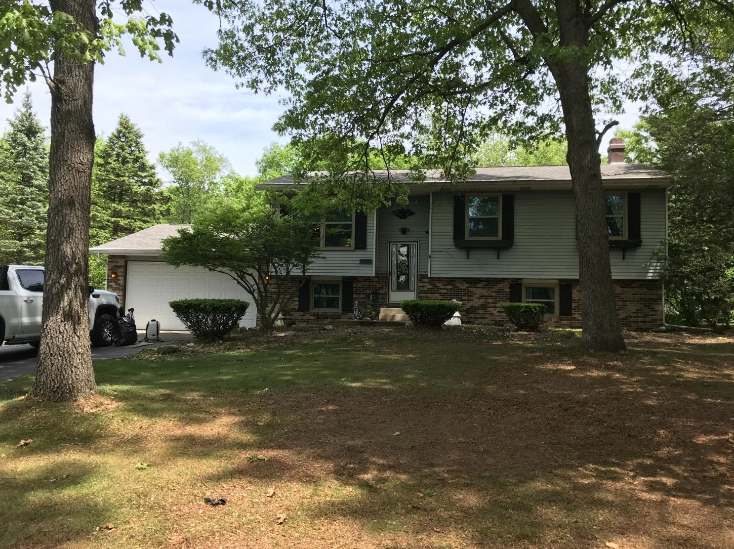 10903 Potomac Dr, Demotte, IN 46310-8207