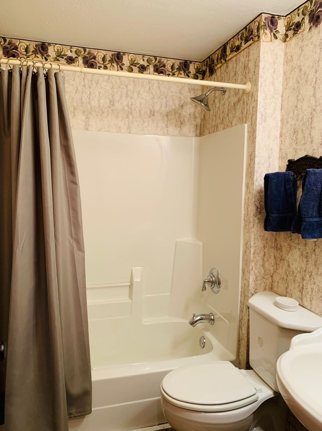 313 Golf Ln, Michigan City IN 46360 exterior