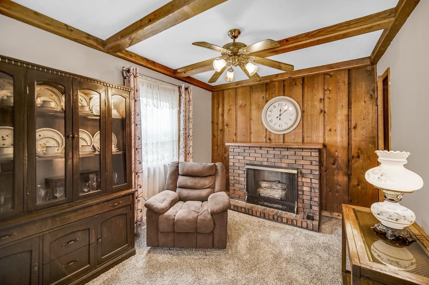 1453 Shell St, Hammond, IN 46320