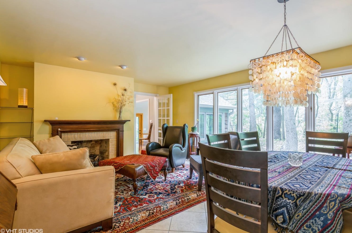 16 E Rd, Porter, IN 46304