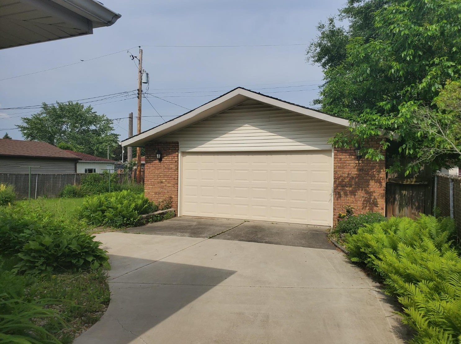 1521 Swift St, Hobart, IN 46342