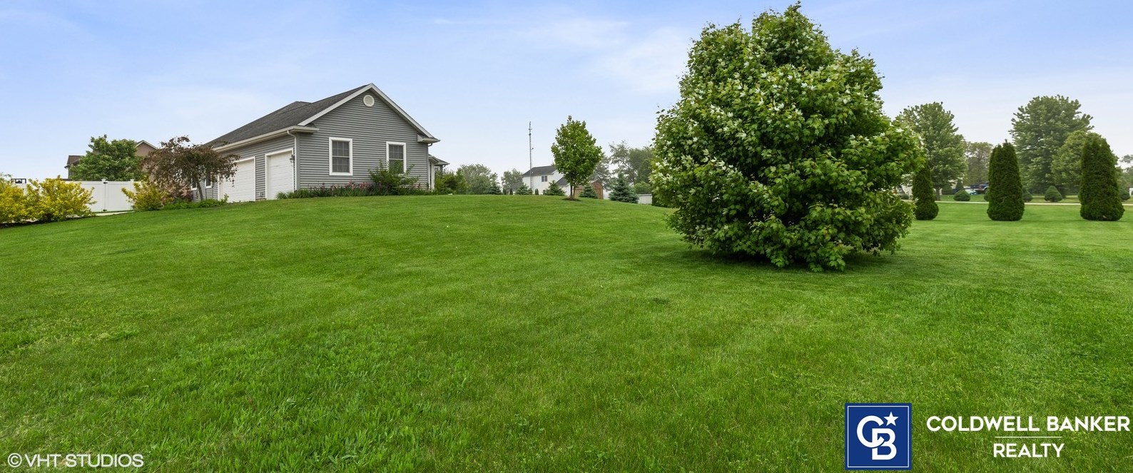 6004 Zacharie Dr, La Porte, IN 46350-7683