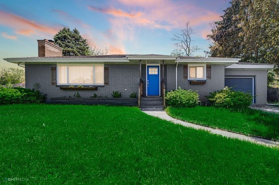 201 53rd Ln, Gary, IN 46410-1469