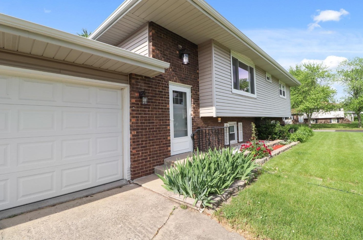 5286 Tulip Ave, Portage, IN 46368
