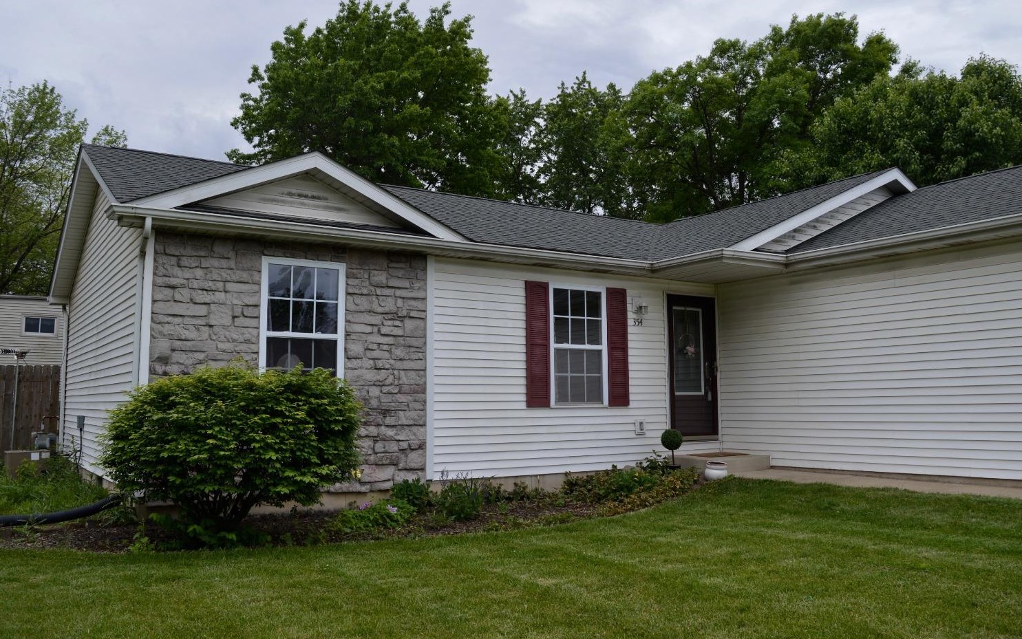 354 Marilyn Rd, Porter, IN 46304-9621