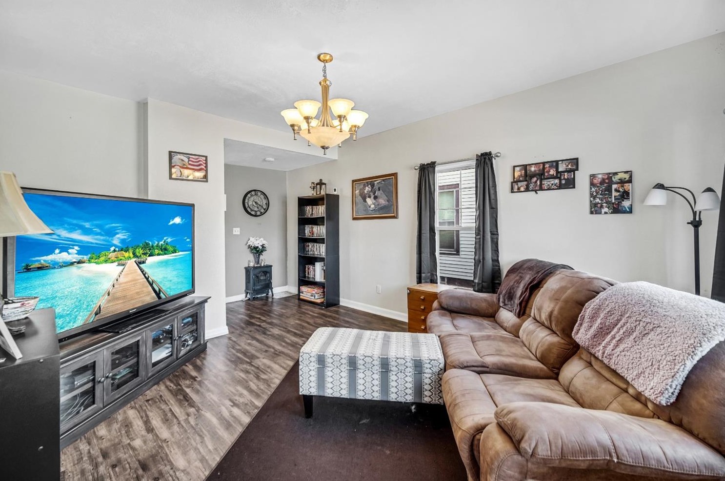 608 Ridge St, La Porte, IN 46350-3743