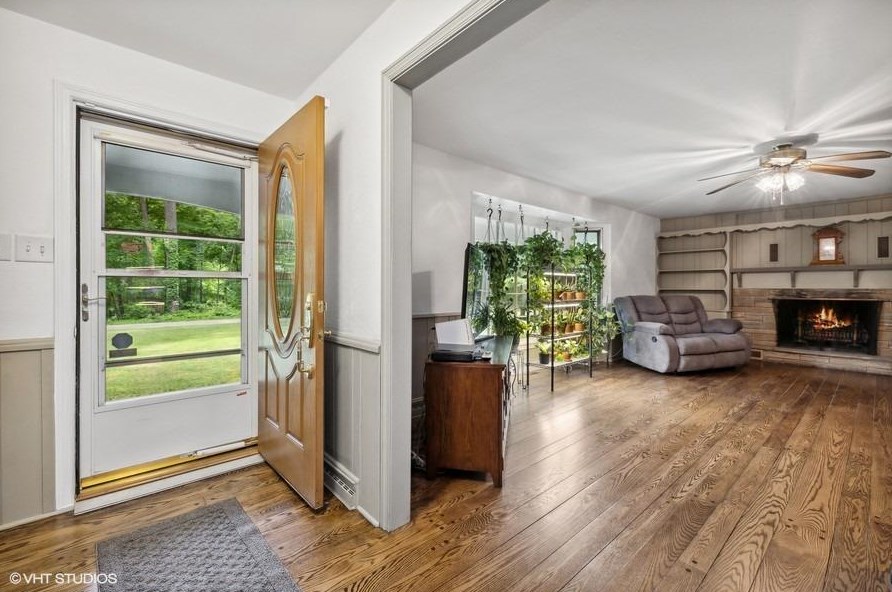 416 Marquette Trl, Michigan City, IN 46360-2727