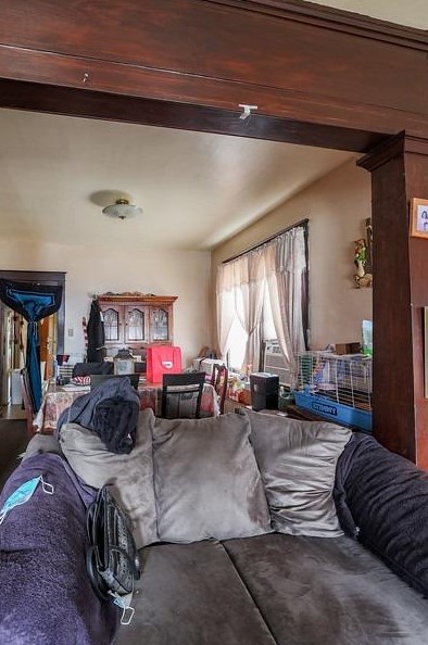 3907 Hemlock St, East Chicago, IN 46312-2432