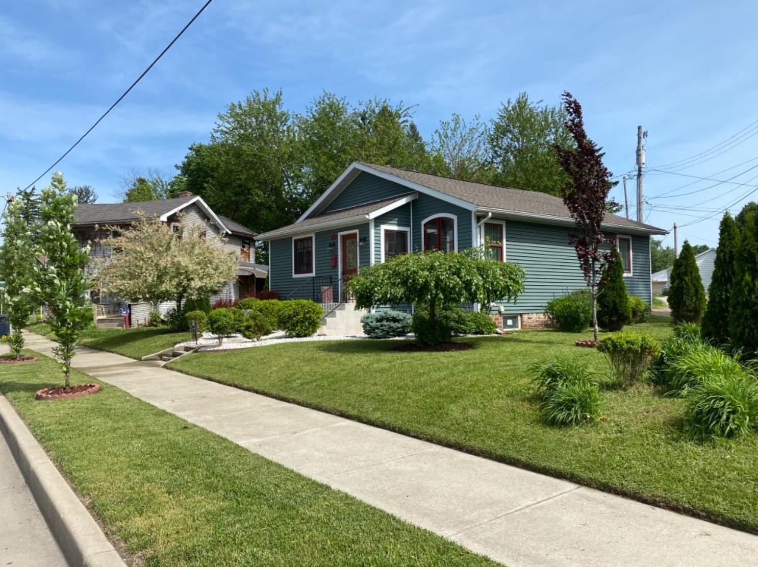 1905 Monroe St, La Porte, IN 46350-5159
