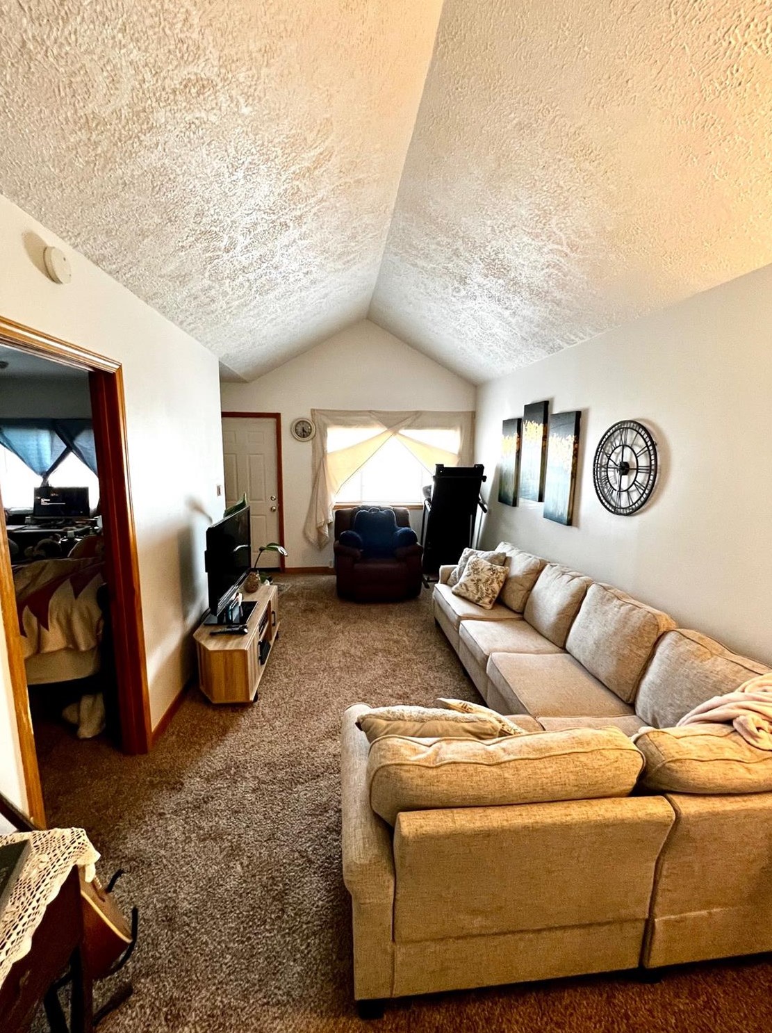 1661 Broadway, Porter, IN 46304
