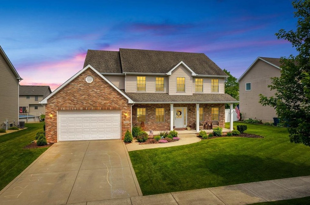 12793 Massachusetts St, Crown Point, IN 46307