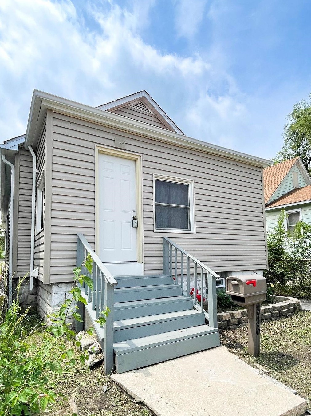 846 Summer St, Hammond, IN 46320