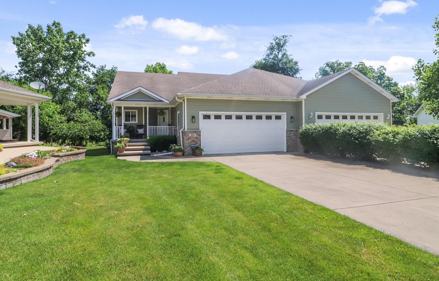 351 Taylor Ln, Valpo, IN 46383