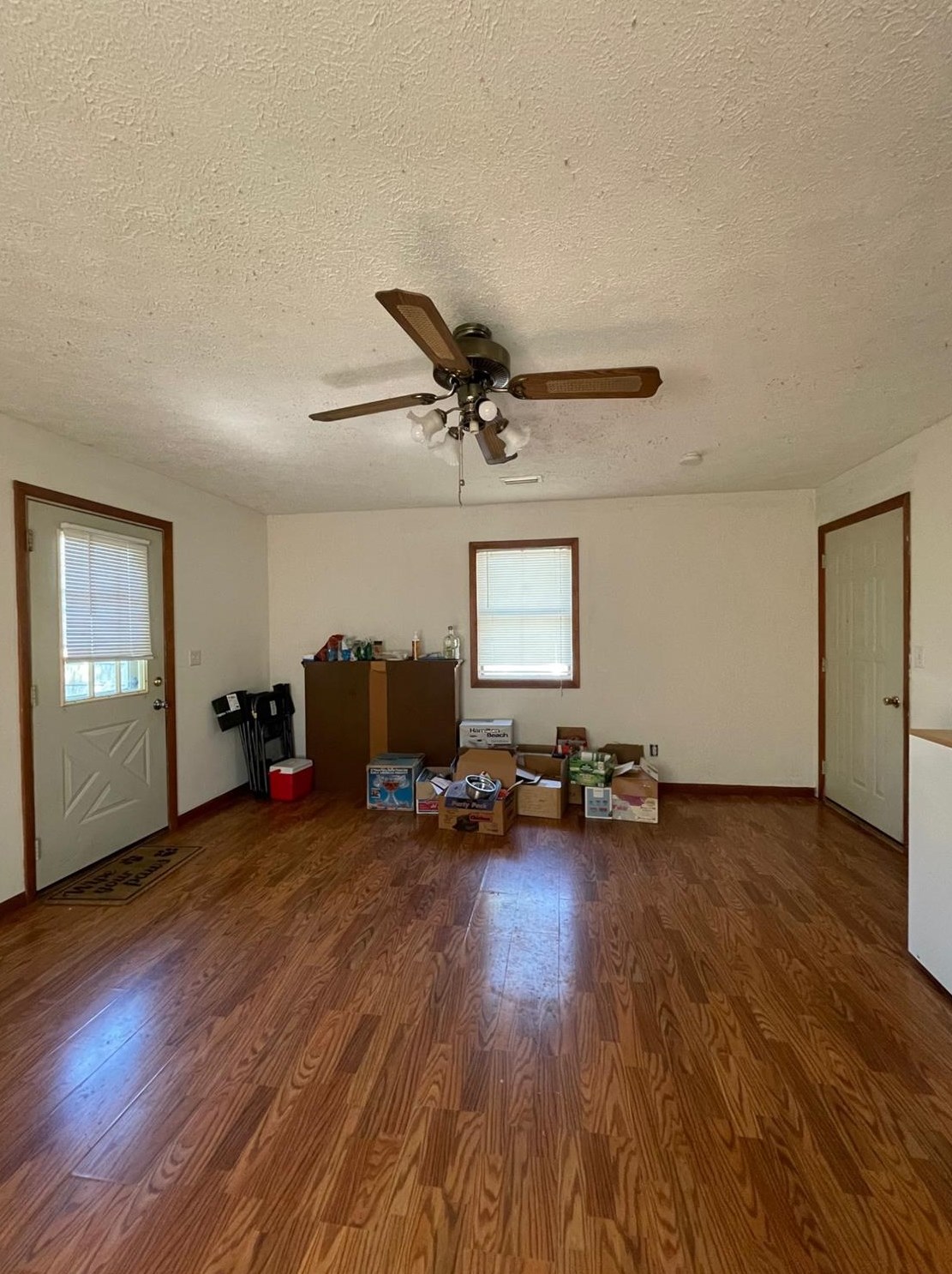 202 Maple St, Kentland IN  47951-1042 exterior