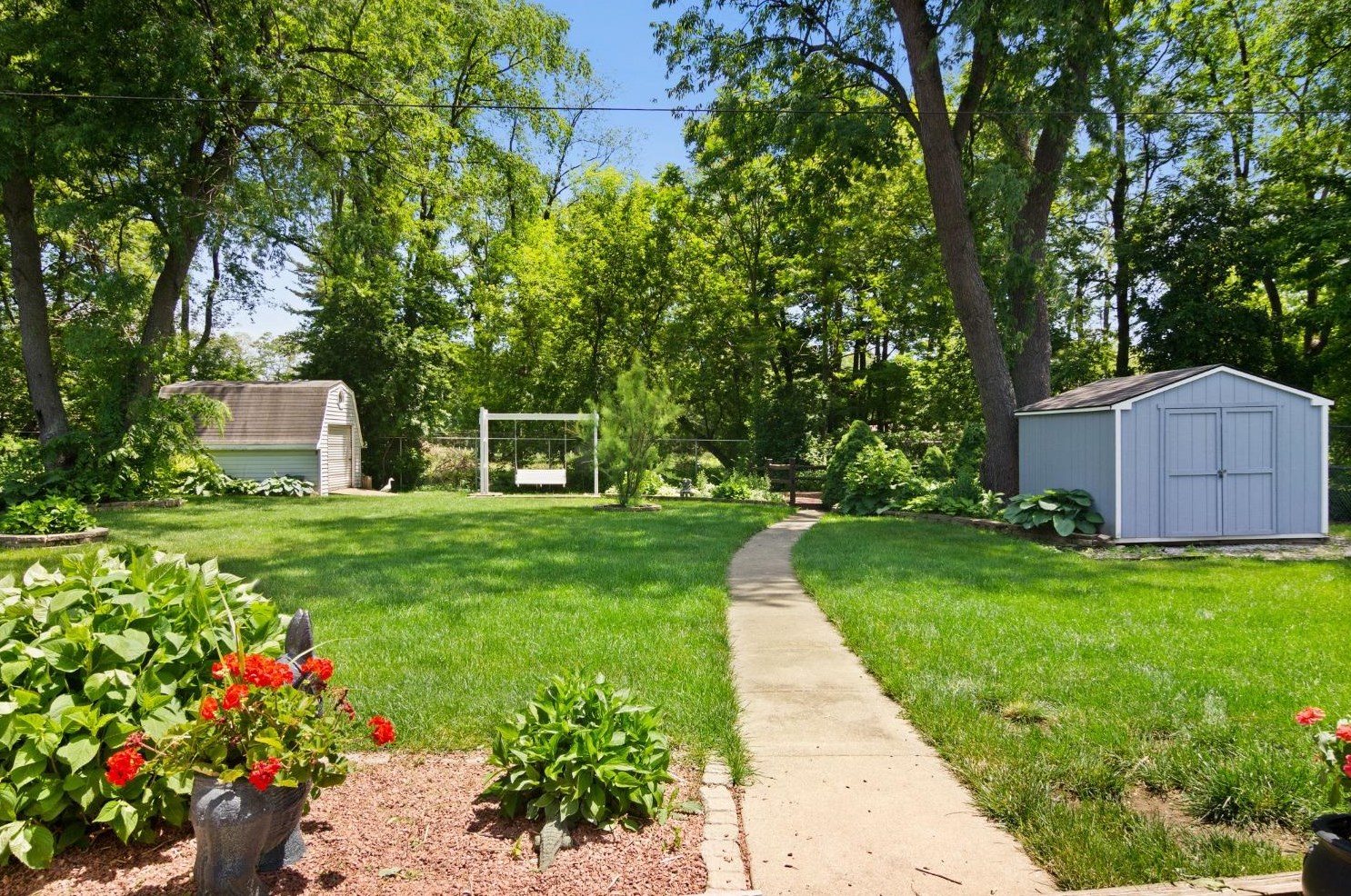 1218 Chalemel Dr, Porter, IN 46304-1478