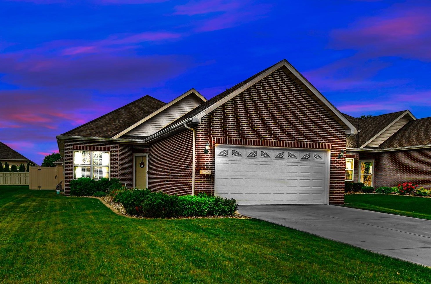 7625 E 103rd Ave, Crown Point, IN 46307